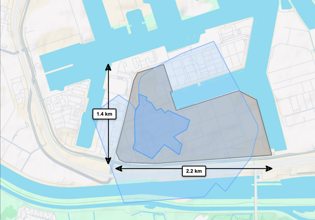 ExxonMobil: 200 hectare. ExxonMobil: 200 hectare. De kleur blauw (donker) staat voor Moerdijk, lichtblauw staat voor het gebied dat nodig lijkt te zijn is voor industrieuitbreiding rond Moerdijk en grijs staat voor de bestaande raffinaderijen in Rotterdam.